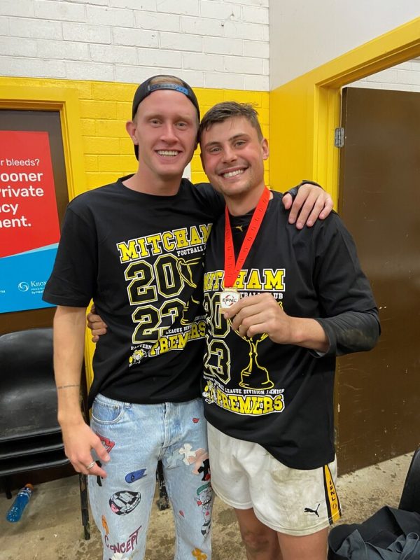 SENIOR MERCHANDISE - 2023 PREMIERSHIP T-SHIRTS